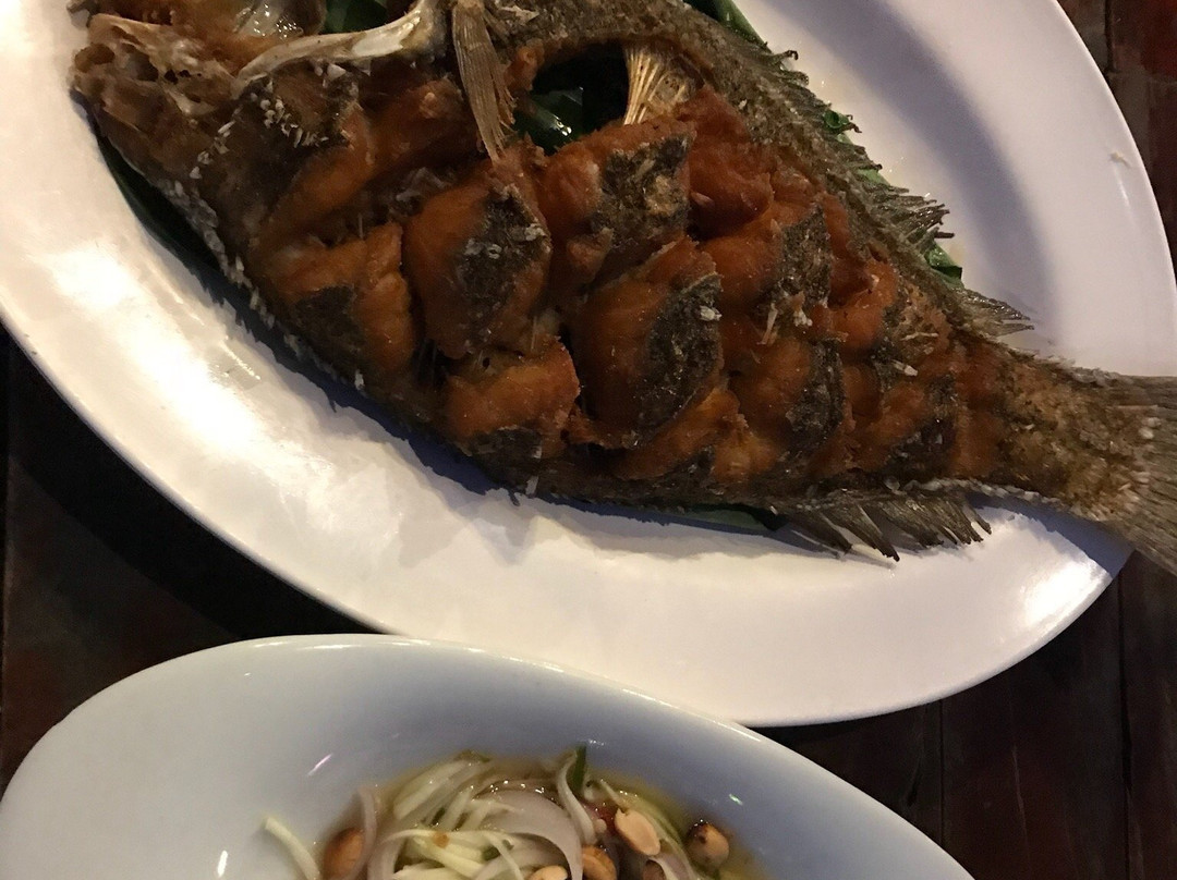 ครัวบุษบัน กุ้งเผา วอเตอร์วิว