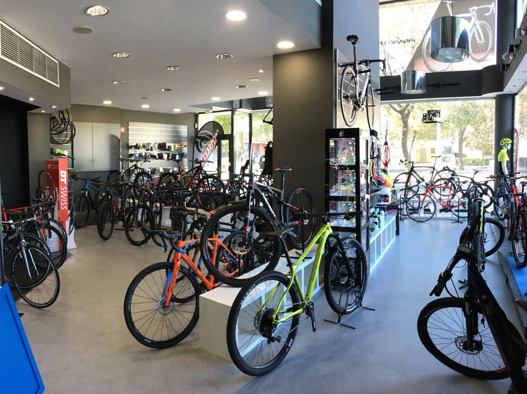 Centre Biker Girona景点图片