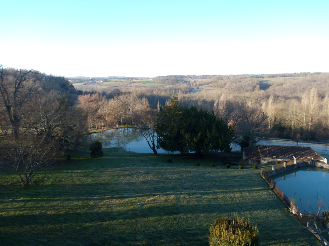 比尼亚克沙特勒斯酒店主图