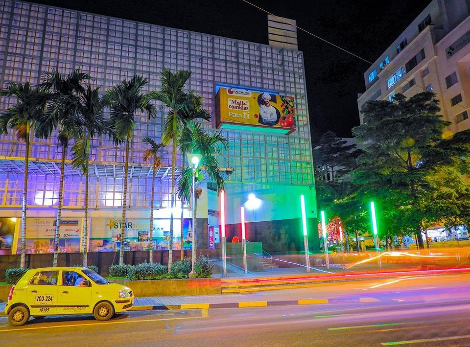Centro Comercial Centenario-卡利必去景点