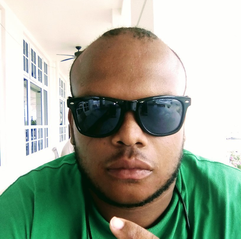 Marina Hotel at Shelter Bay主图