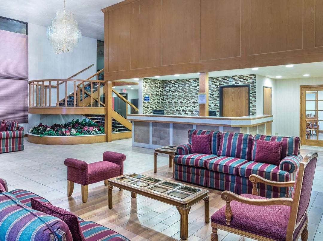 Days Inn & Suites by Wyndham Logan主图