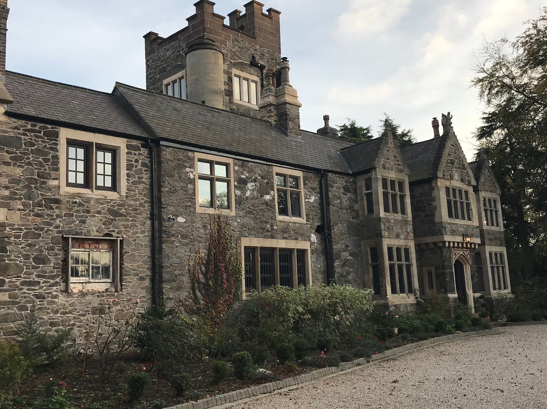 Abbots Oak Manor