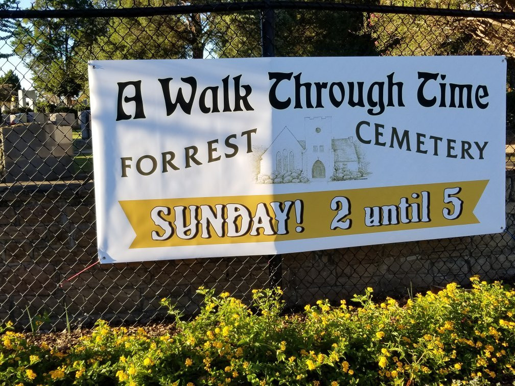 A Walk Through Time Forrest Cemetery景点图片