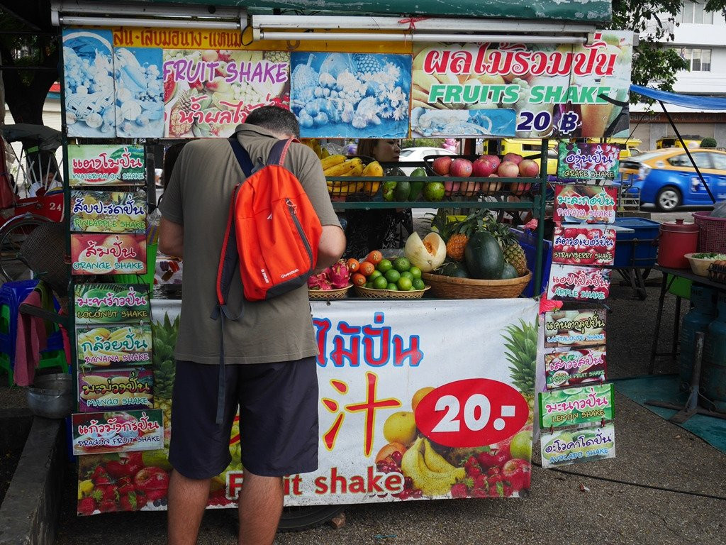 Bumrung Buri Market-清迈必去景点