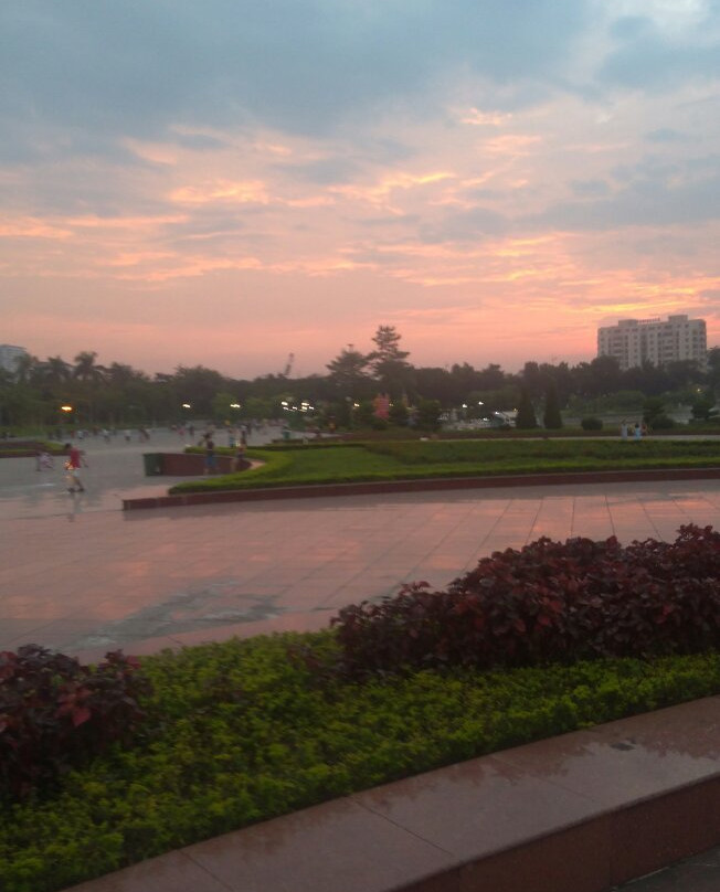 Hoa Binh Park-Bắc Từ Liêm必去景点