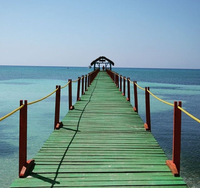 Punta Frances Marine National Park景点图片