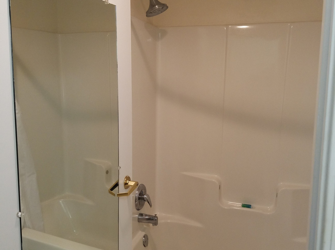 菲耶特维尔快捷假日酒店主图