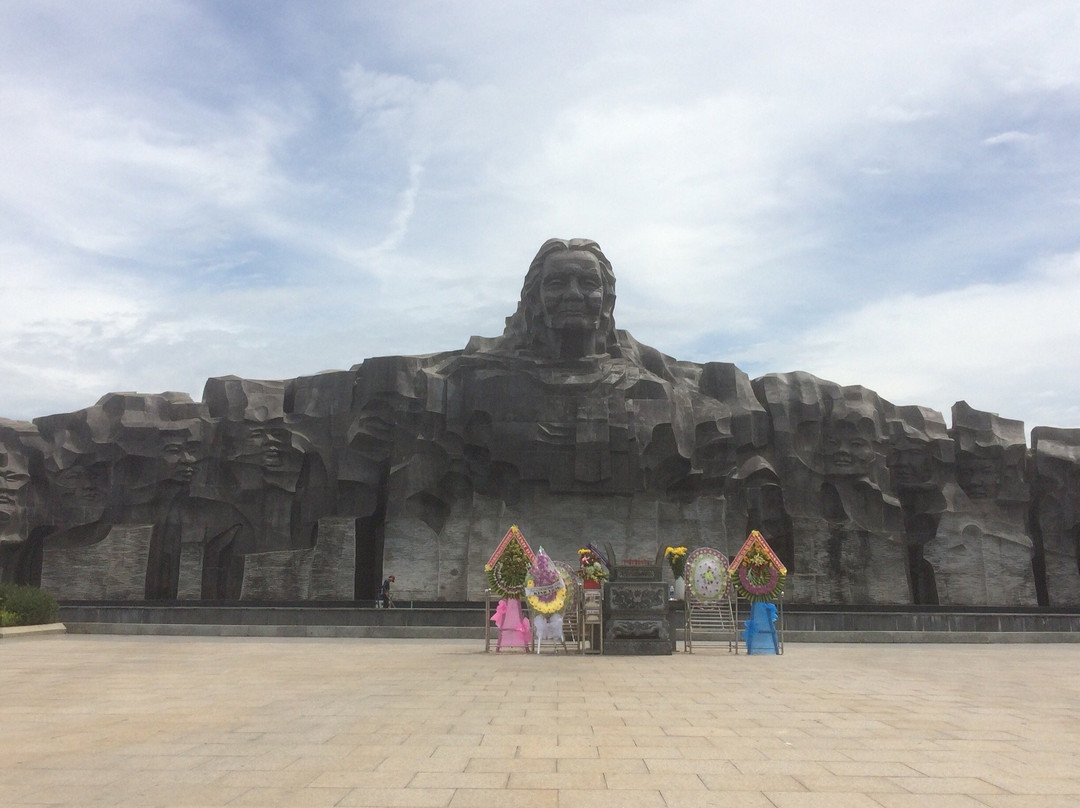 The Vietnam's Heroic Mother Statue景点图片