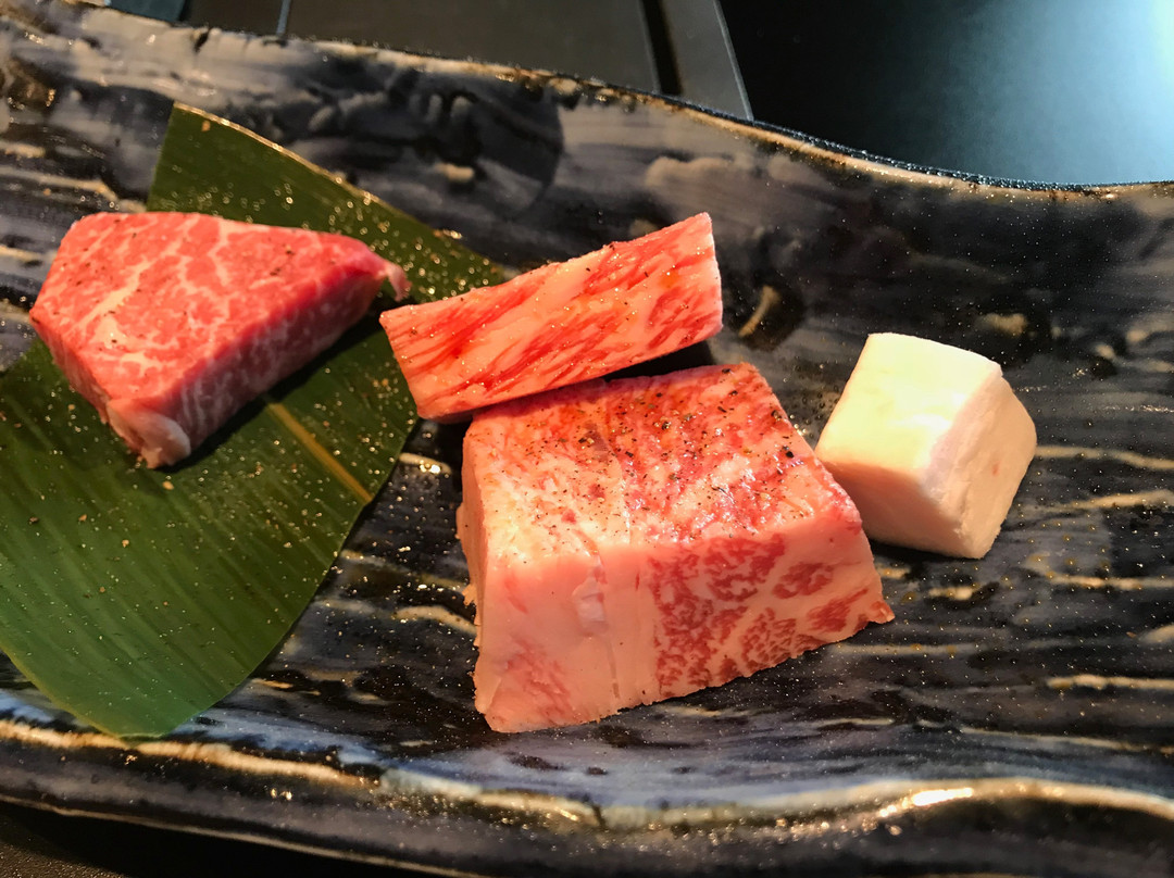 和牛厨 ふか尾