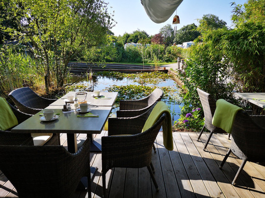 Boenningstedt餐馆和美食-Freiluft - Teichcafe