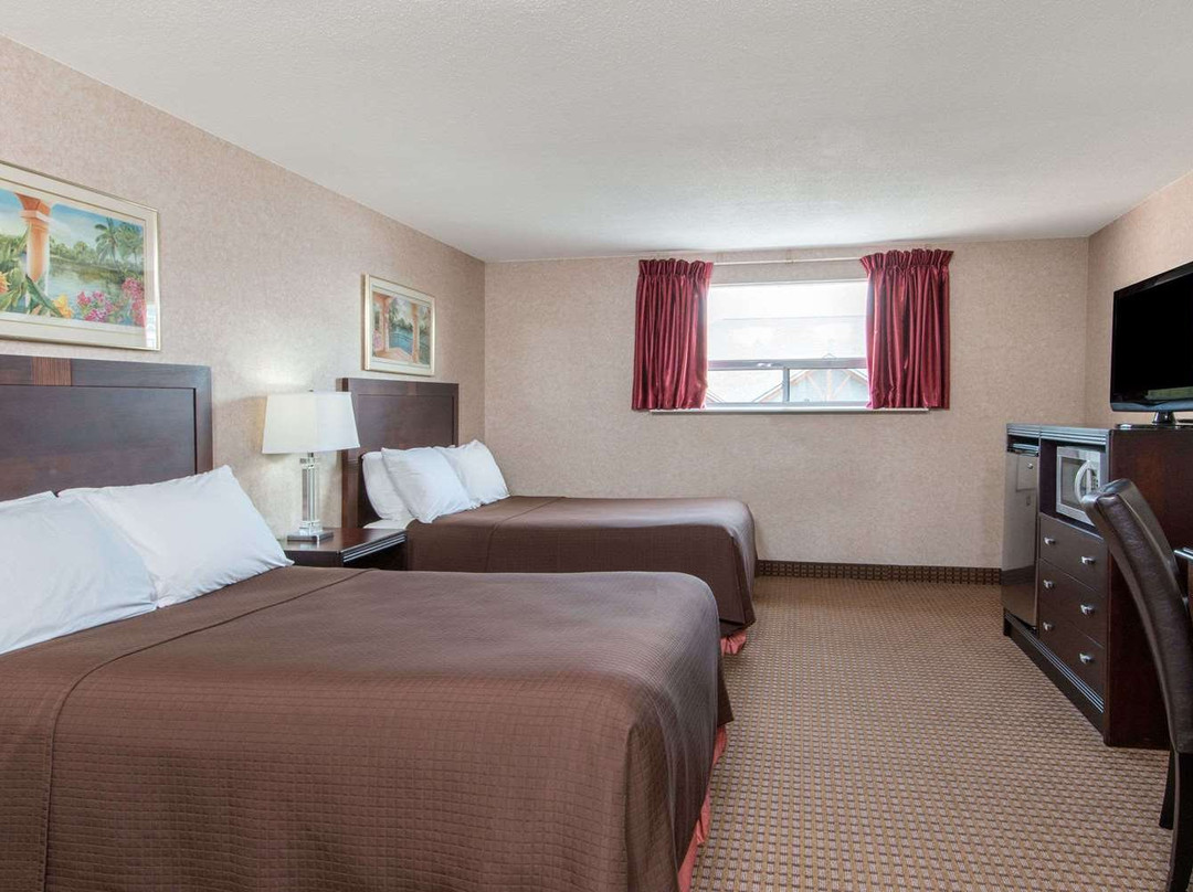 Howard Johnson by Wyndham Gravenhurst主图