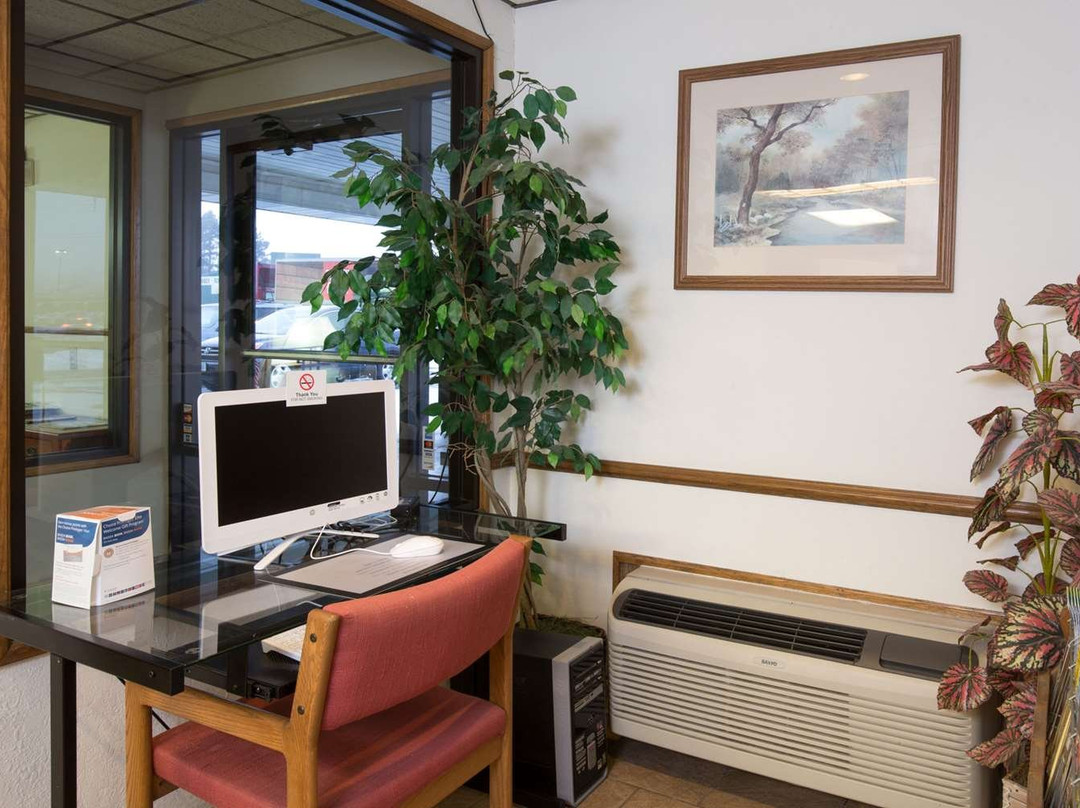 Travelodge by Wyndham Merrill主图