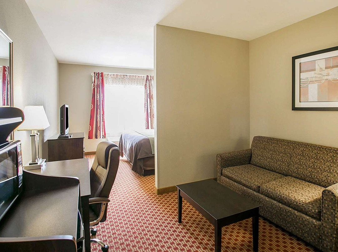 Comfort Inn & Suites Augusta West Near Fort Eisenhower主图