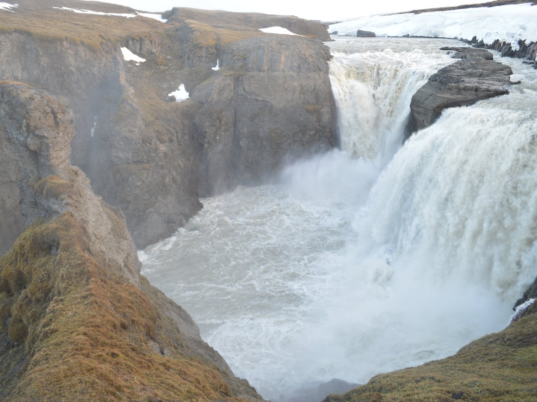 Waterfall Circle景点图片