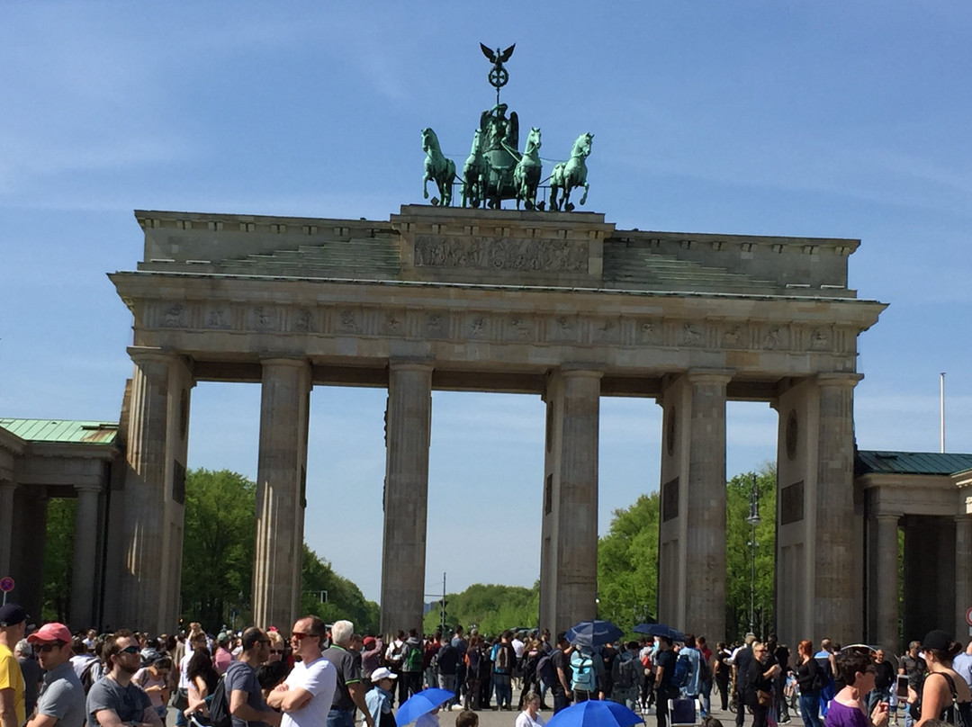 Heidi Leyton's Tours of Berlin景点图片