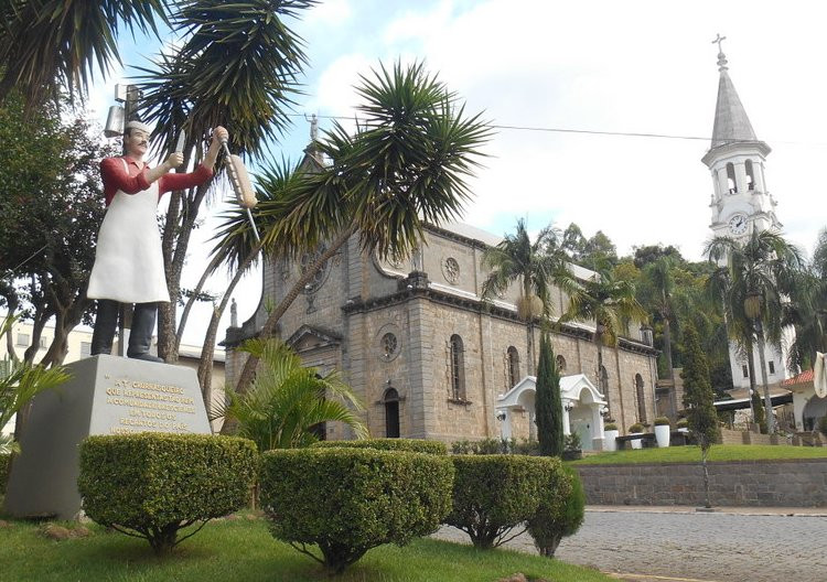 Monumento ao Churrasqueiro-Nova Brescia必去景点