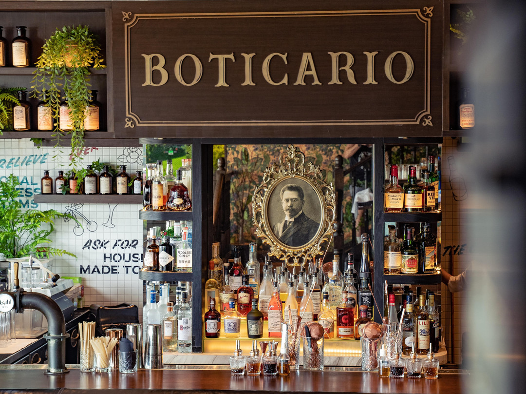 Boticario Bar & Grill