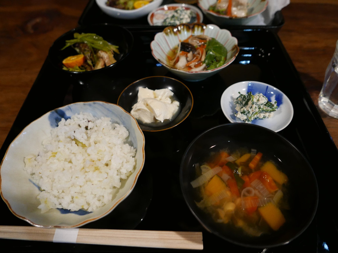 西予市餐馆和美食-Ikedaya