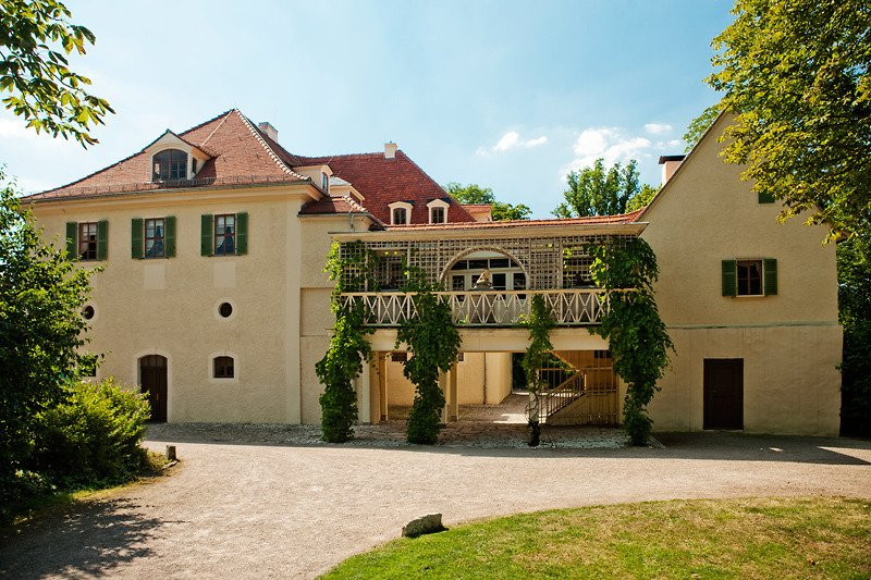 Schloss und Park Tiefurt-魏玛必去景点