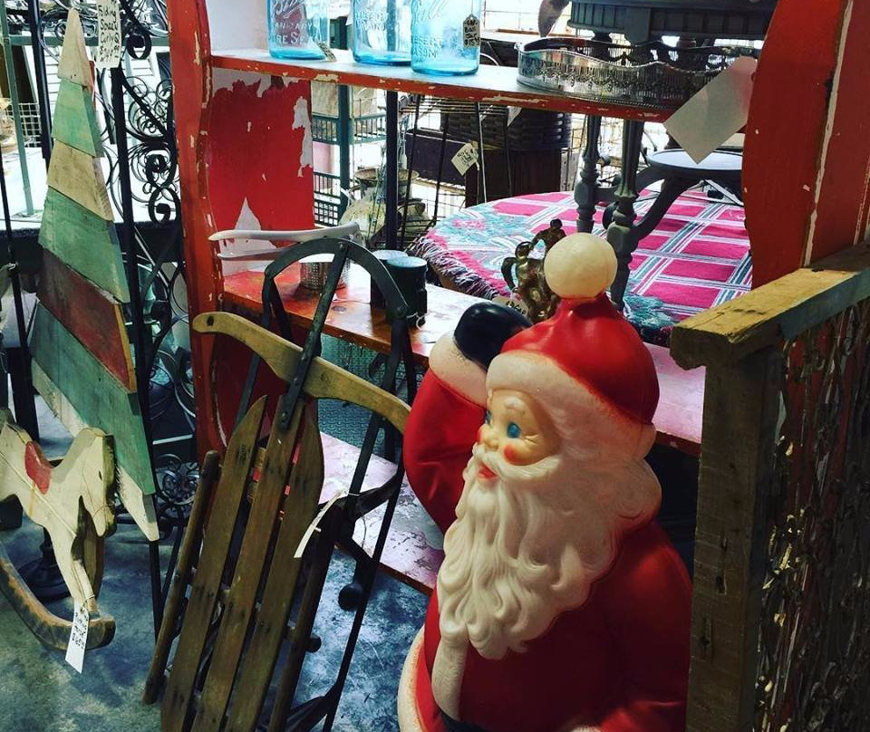 Hausita Home Revival & Antique Market-新布朗费尔斯必去景点