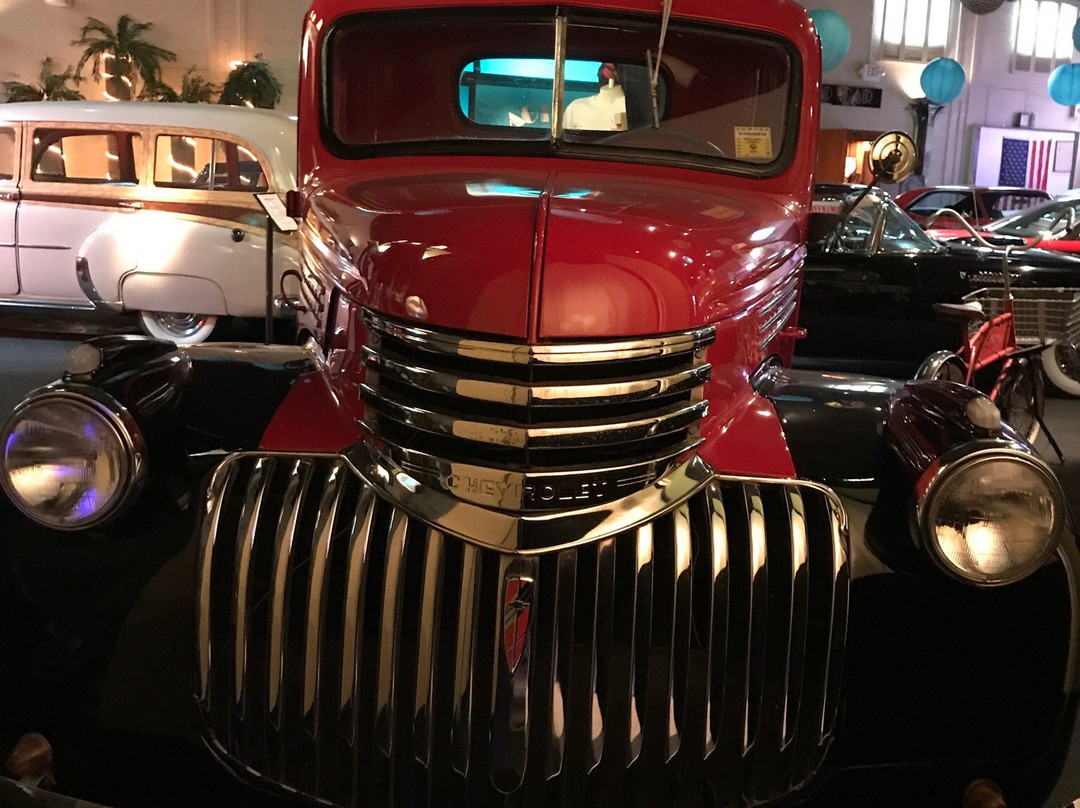 Ragtops Automobile Museum-莱克沃思必去景点