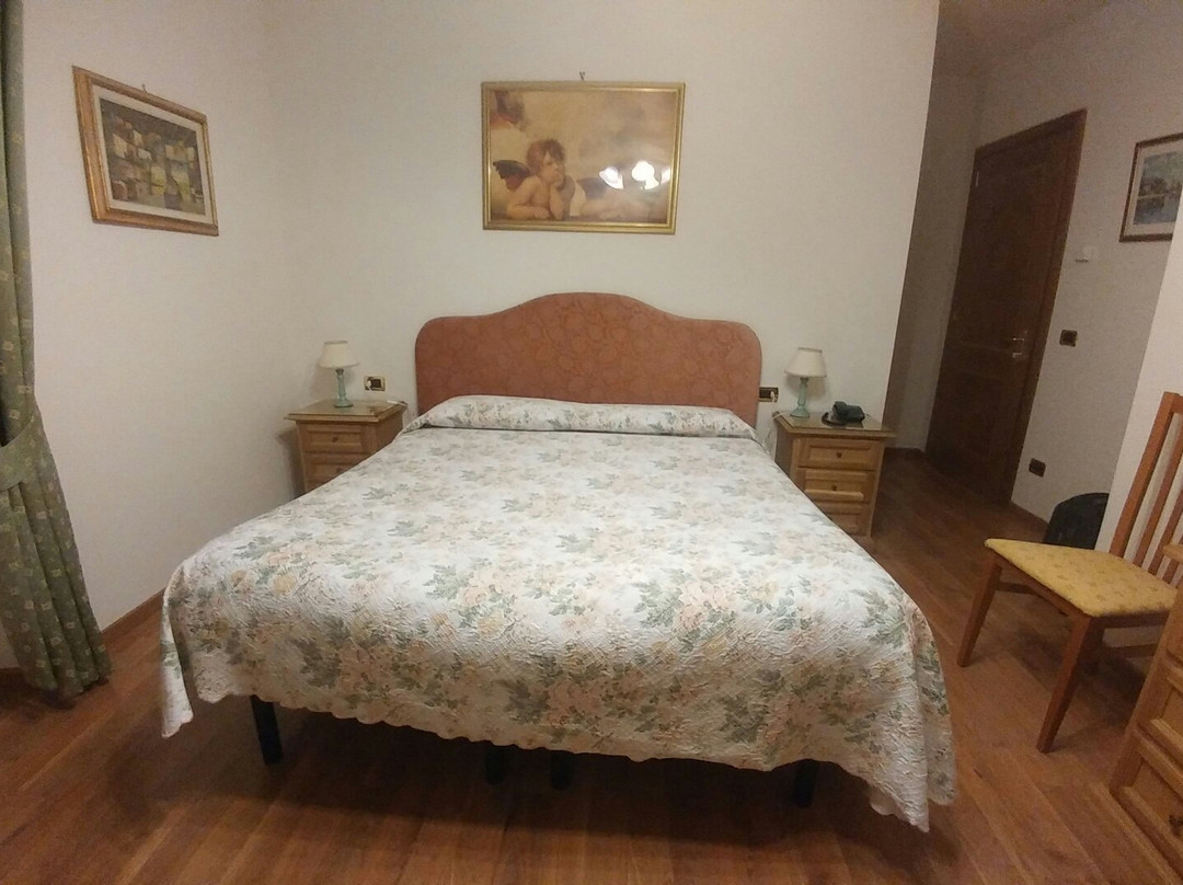 Ronta酒店住宿-Hotel La Rosa