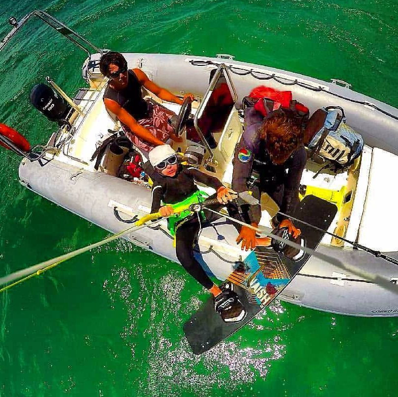 Kitesurf Ilhabela - Escola-伊利亚贝拉必去景点