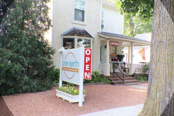 One Earth Boutique-滨湖尼亚加拉必去景点