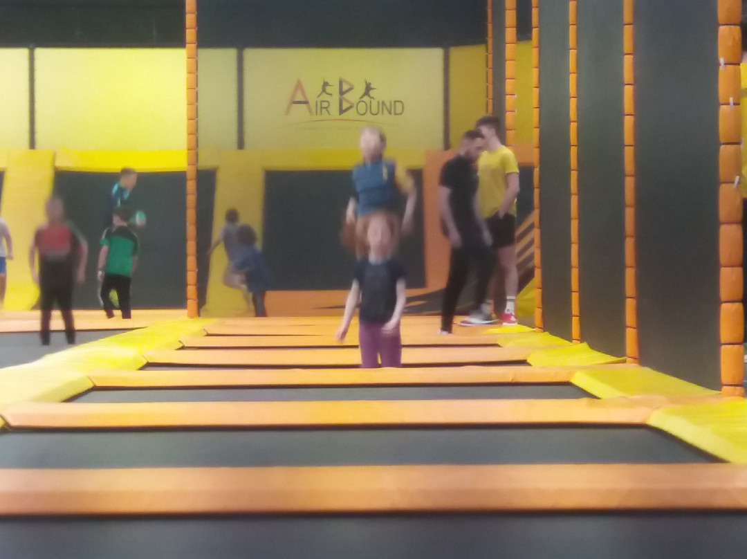 Air Bound Trampoline Park Dundalk-Dundalk必去景点