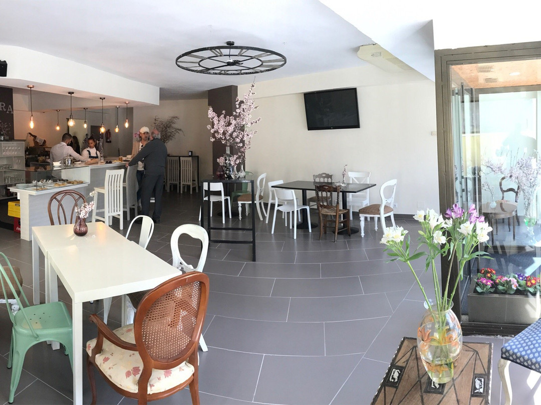 Aurora Bistro