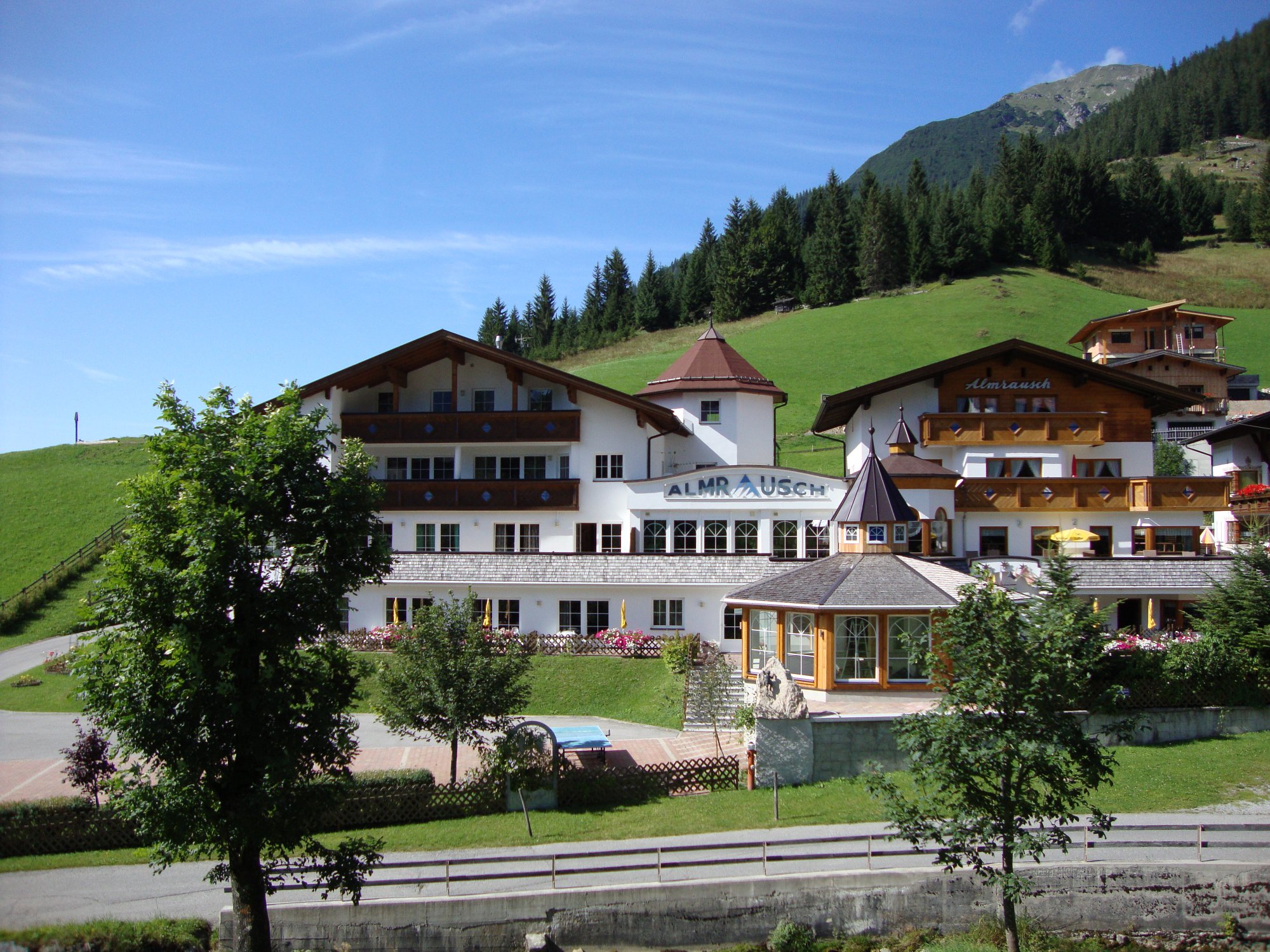 Berghotel Almrausch-官方