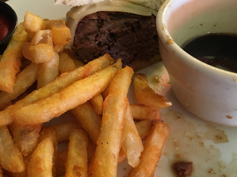 Nick & Tom's Restaurant & Bar主图