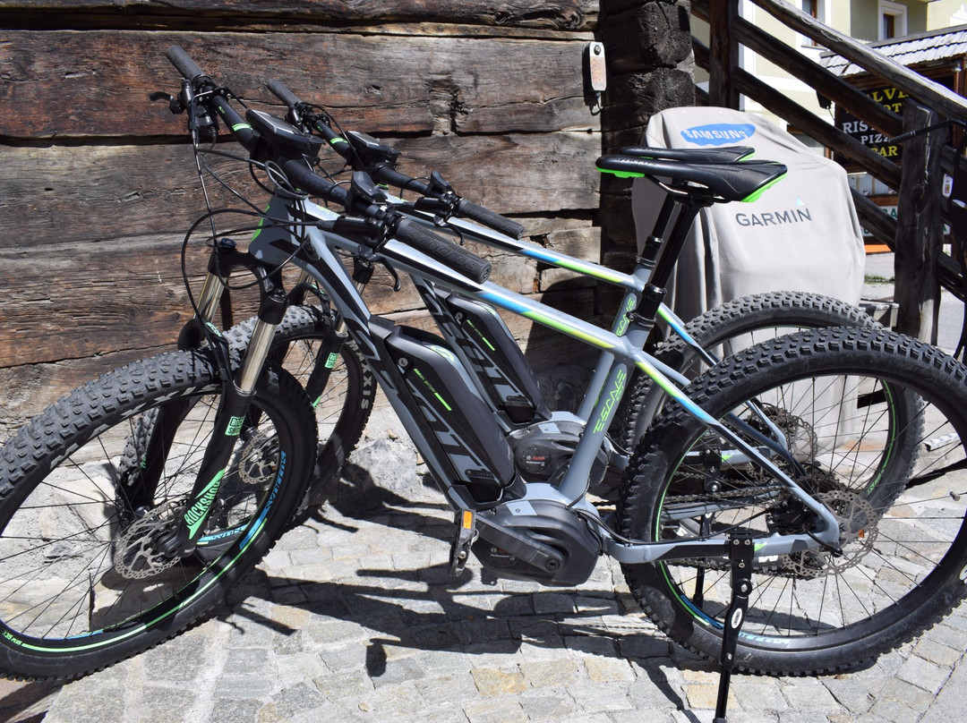 Rent Vip-利维尼奥必去景点