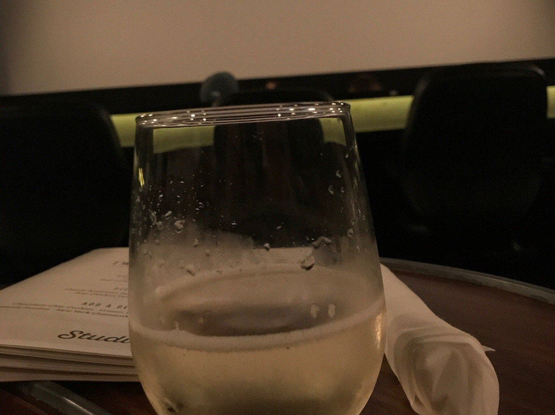 Studio Movie Grill (Tyler)-泰勒必去景点