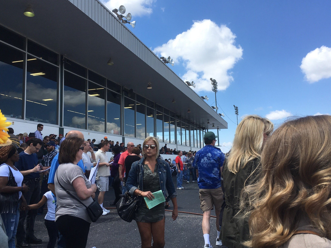 FanDuel Sportsbook and Horse Racing-科林斯维尔必去景点