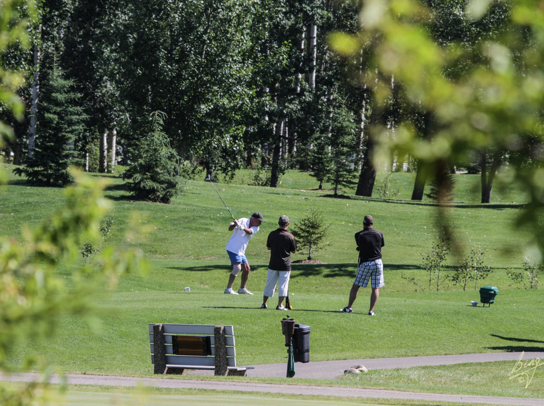 Gleniffer Lake Golf Course-Spruce View必去景点