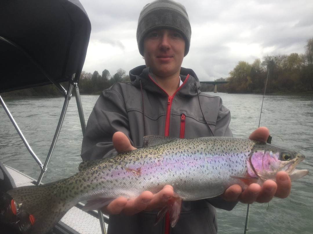 Jeff Goodwin Guide Service-雷丁必去景点