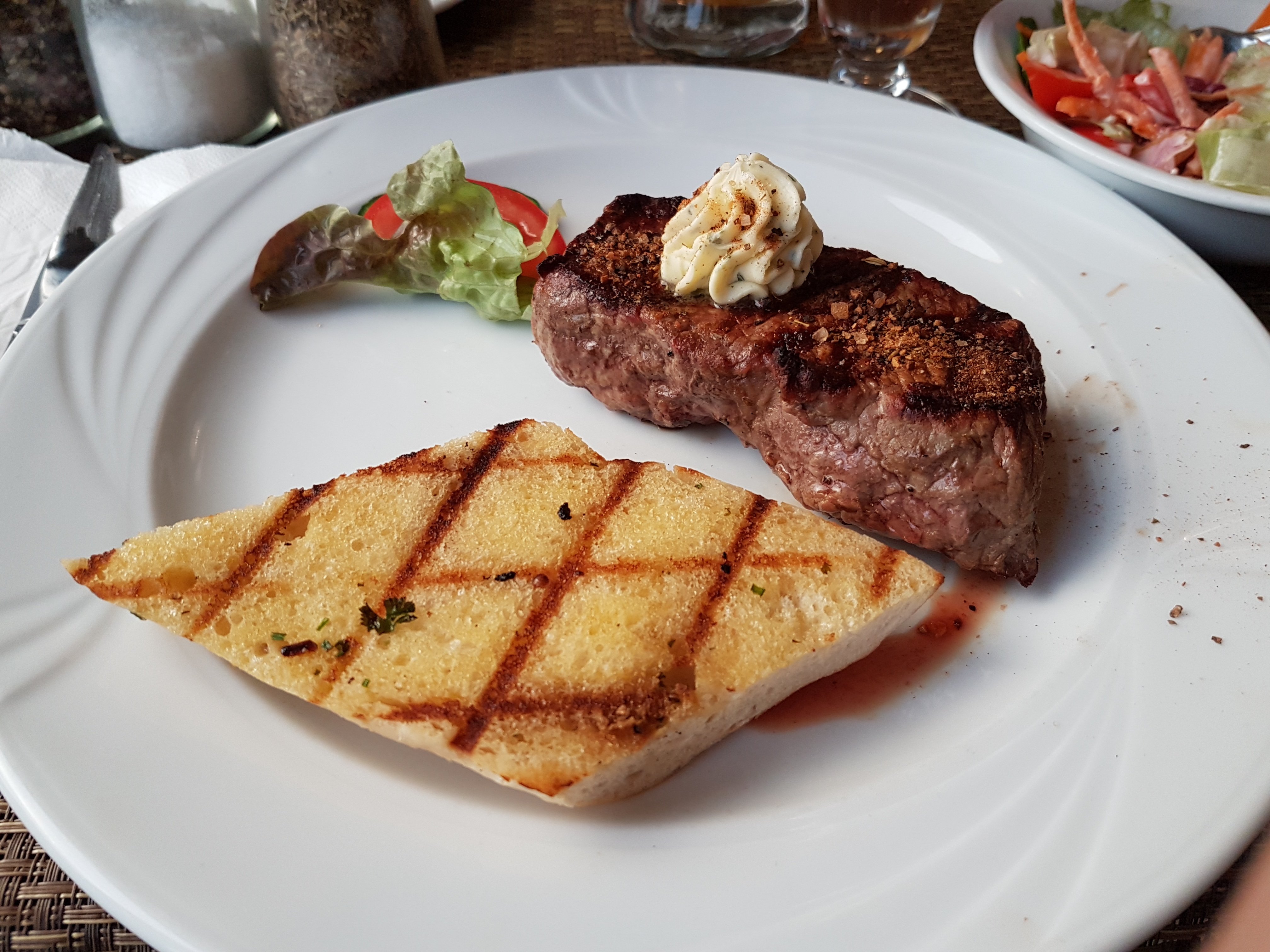 Gasthaus Pampilo-官方