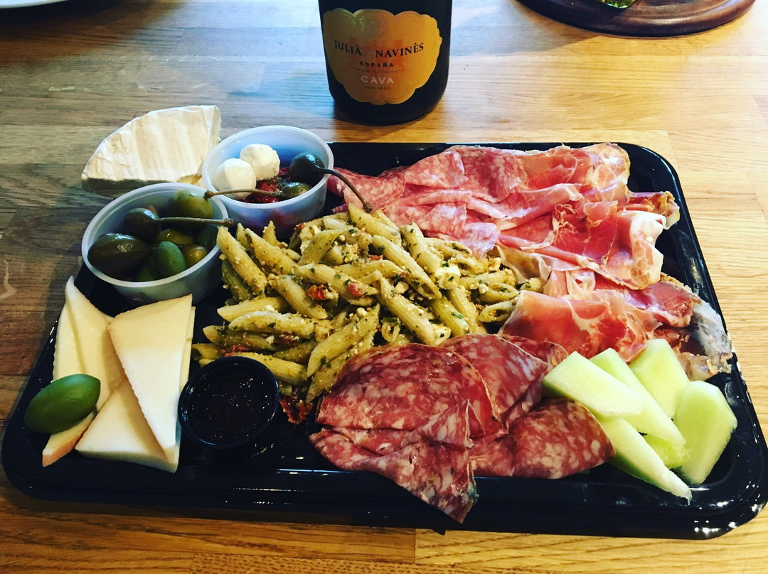 Sibble餐馆和美食-Rönninge Delibutik