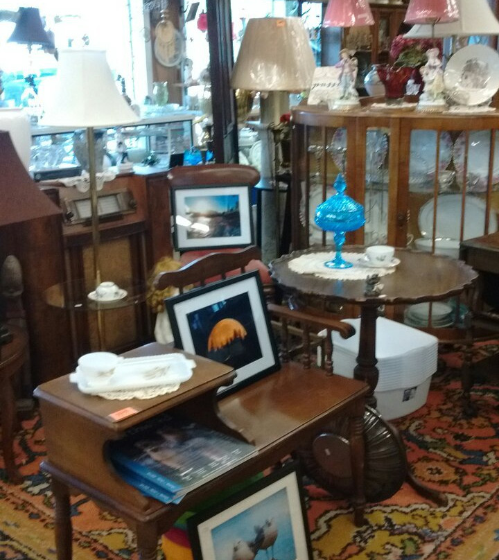 Decker Lake Trading Post-Burns Lake必去景点