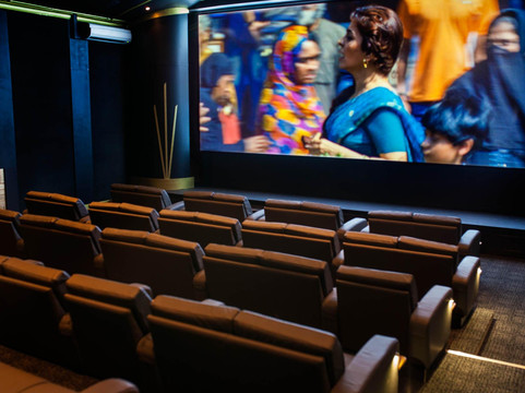 Sun Cinema Bright-布赖特必去景点