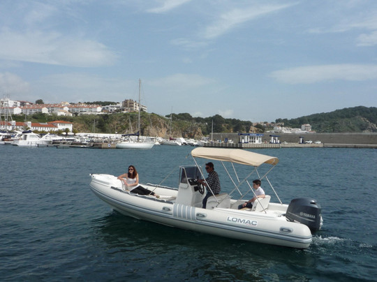 Llauts i Velers-Palamos必去景点