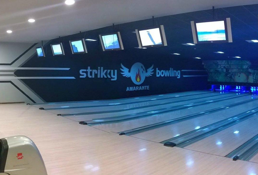 Striky Bowling景点图片