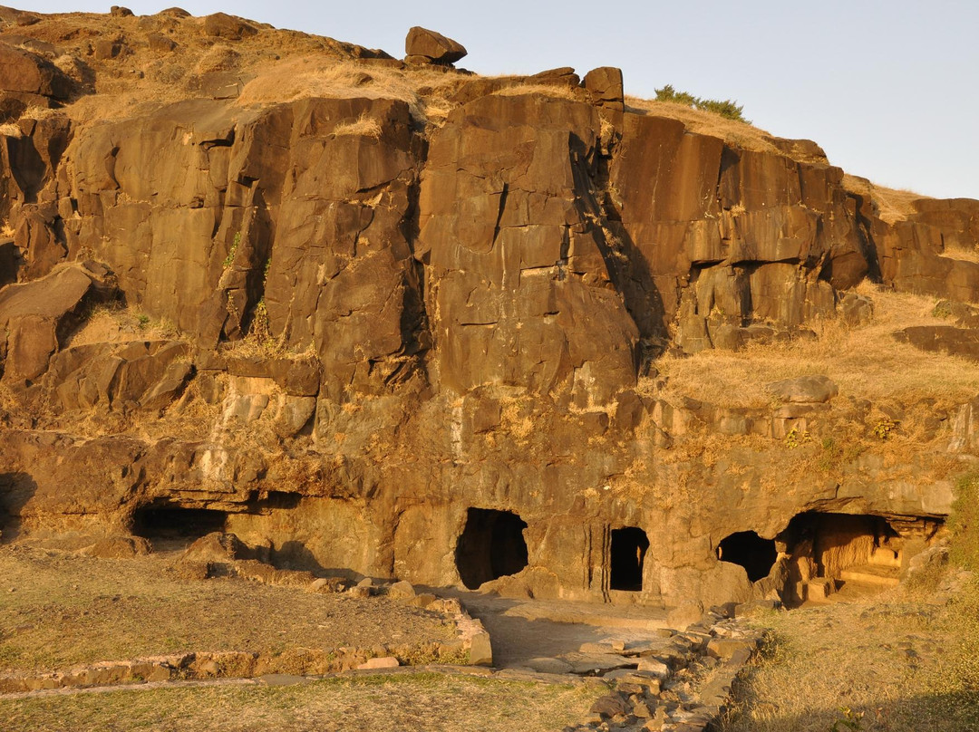 Lohani Caves & Temple景点图片