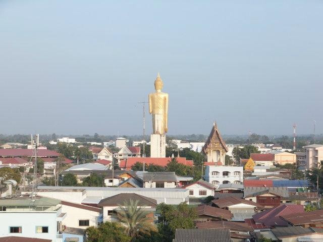 Wat Klang Ming Mueang景点图片