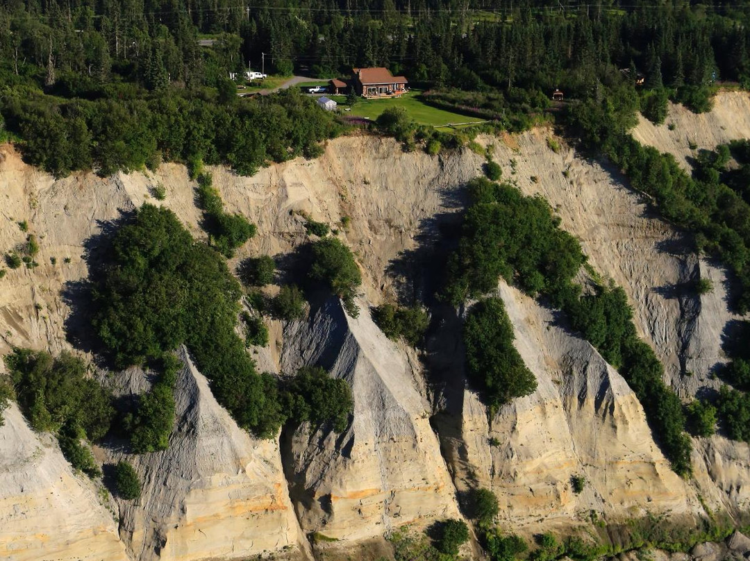 Clam Gulch Lodge