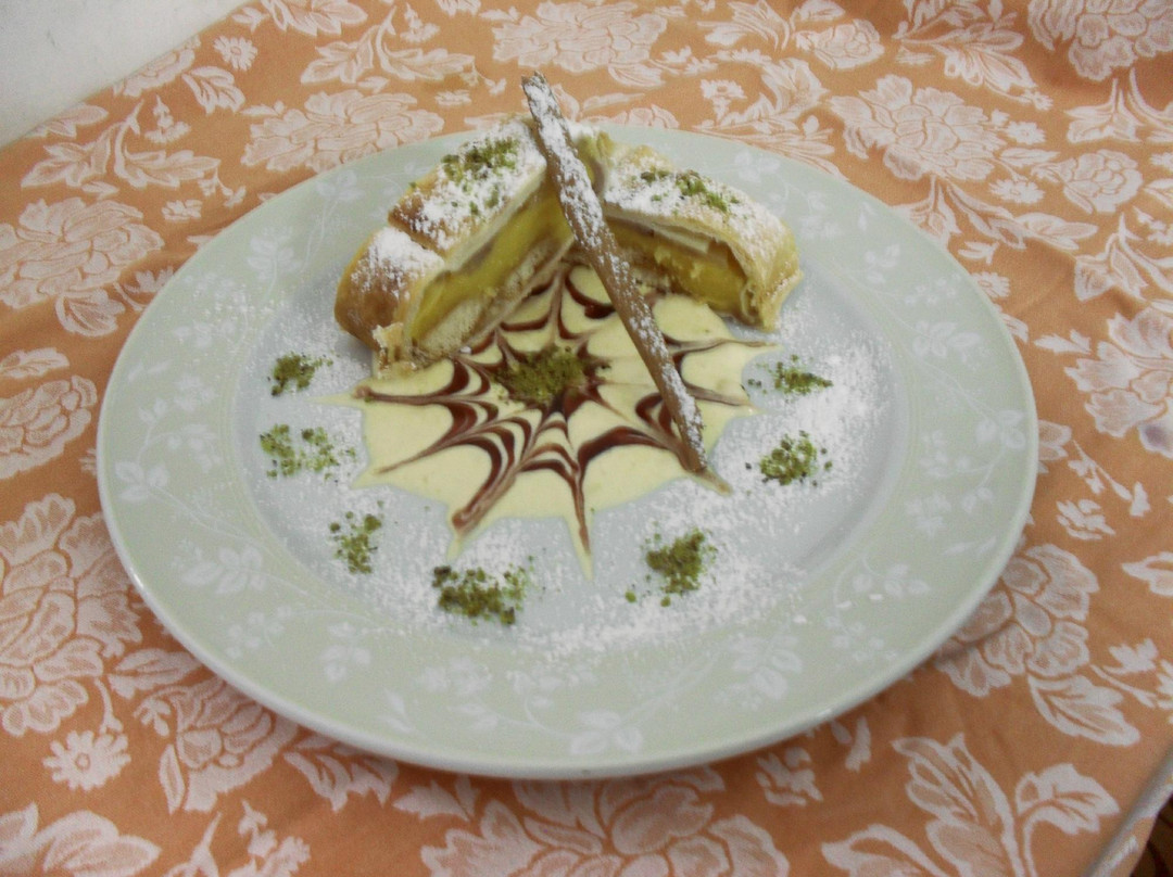 Ragalna餐馆和美食-Ristorante Pizzeria Nuovo K2