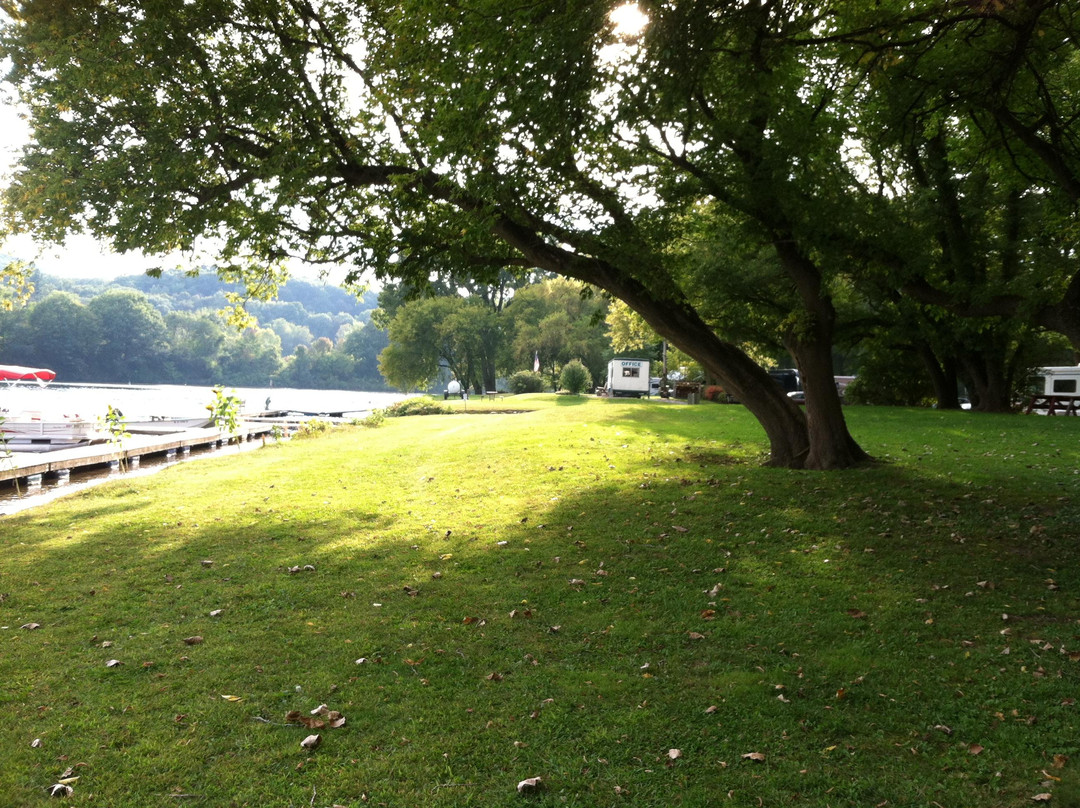 Arrowhead Marina & RV Park