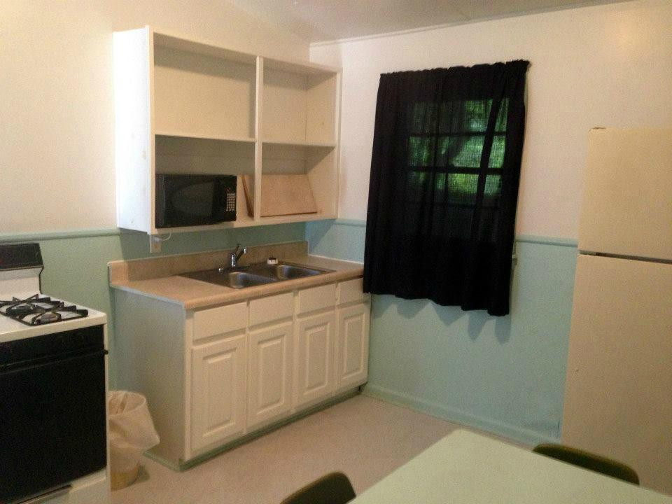 Number 8 Motel主图